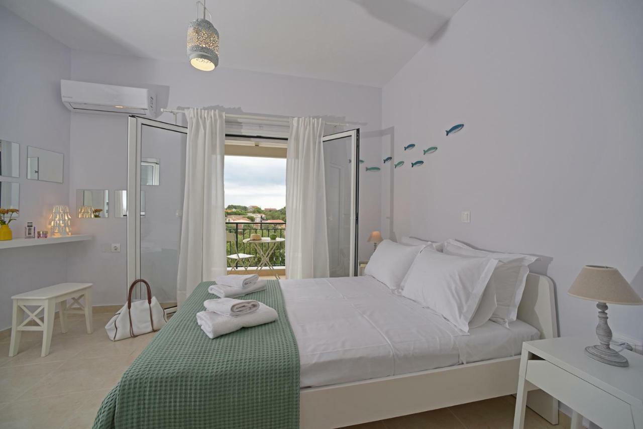 Giorgos & Maria Villas Ágios Matthaíos Extérieur photo